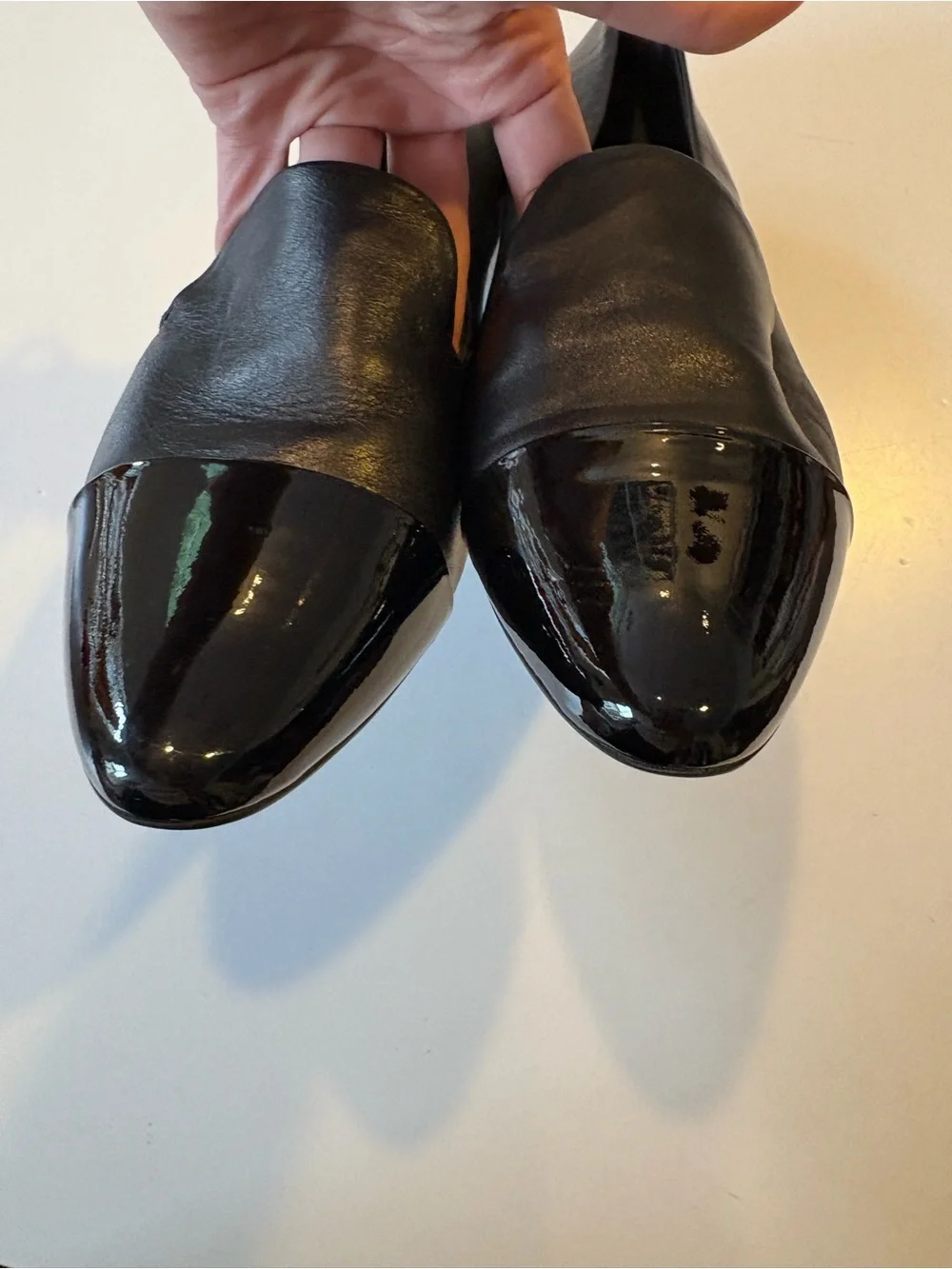 AGL || Cap Toe Flats Loafers Black Patent Leather 39.5